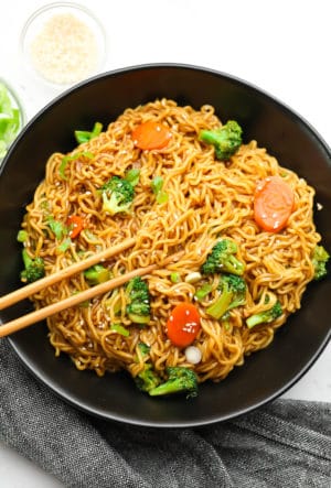 Teriyaki Noodles - Nora Cooks