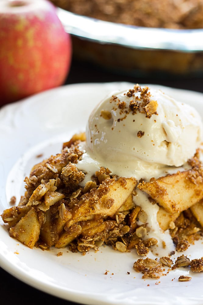 Gluten Free Vegan Apple Crumble Pie - Nora Cooks