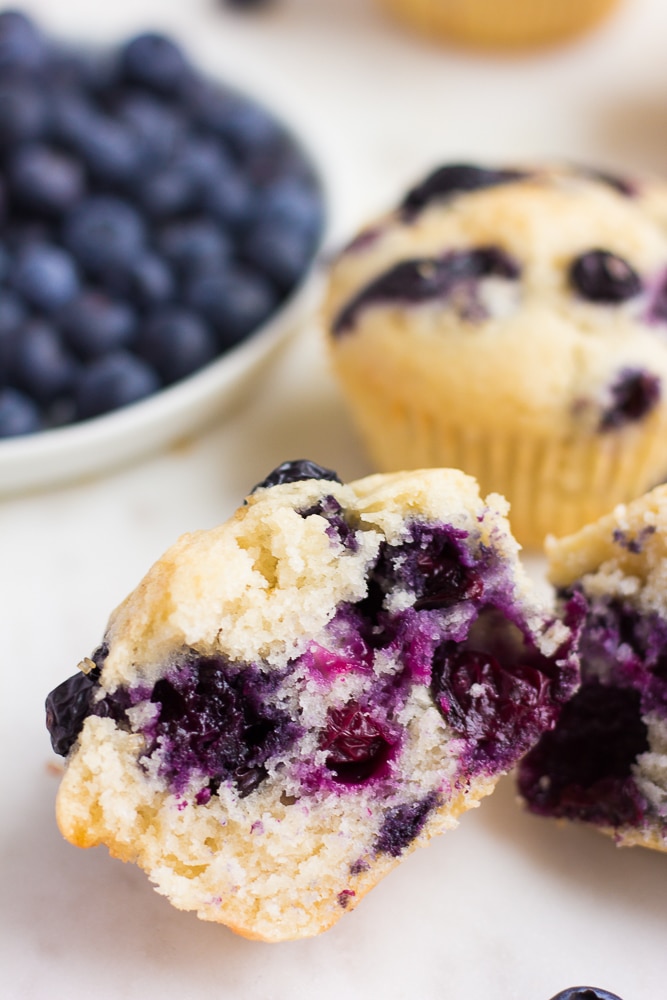 1 Bowl Vegan Blueberry Muffins - Cooks