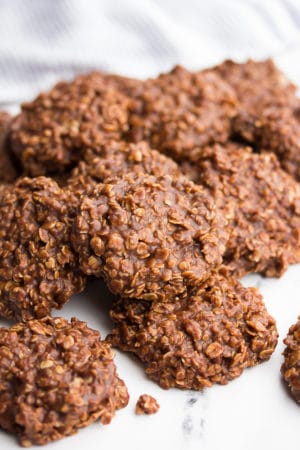 Vegan No Bake Cookies - Nora Cooks