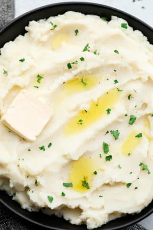 Best Dang Creamy Vegan Mashed Potatoes - Nora Cooks