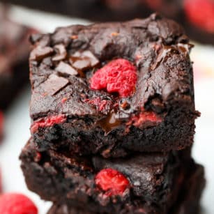 Raspberry Brownies - Nora Cooks