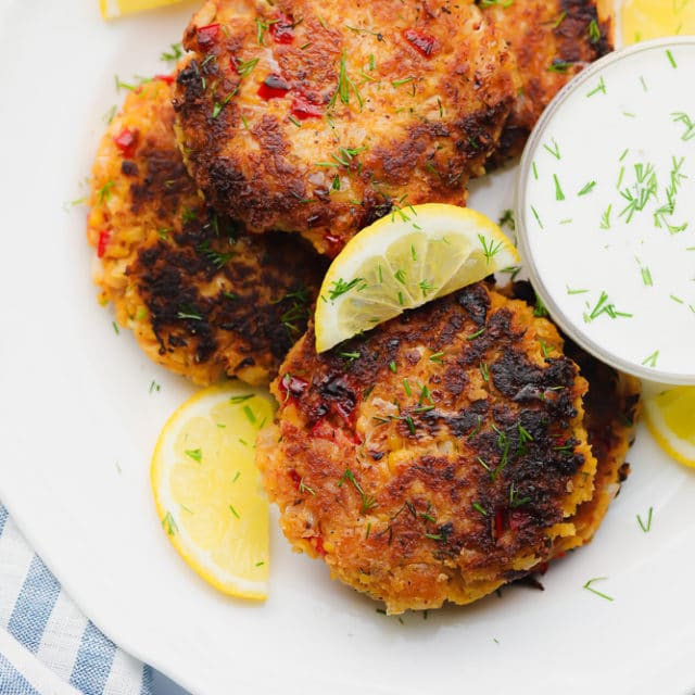 Vegan Crab Cakes - Nora Cooks