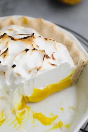 Vegan Lemon Meringue Pie - Nora Cooks