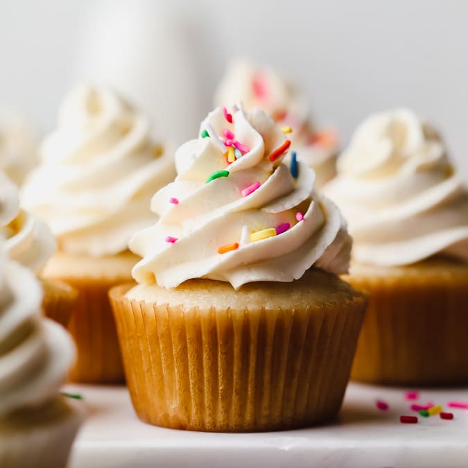 Vegan Vanilla Cupcakes – Shirley Cooking