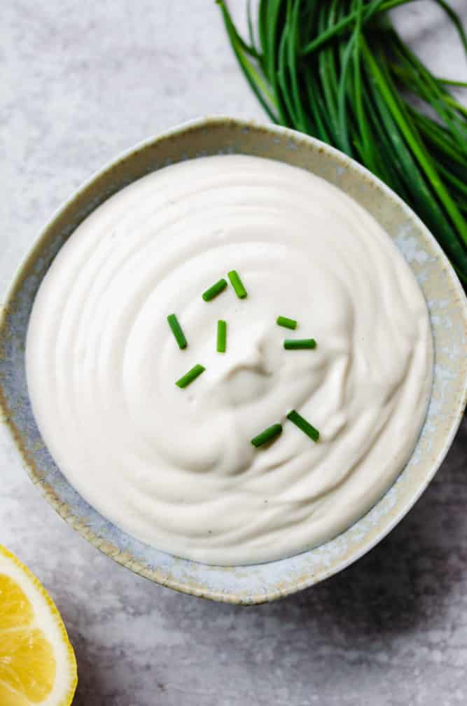 5-Minute Vegan Sour Cream with Cashews - Eating by Elaine