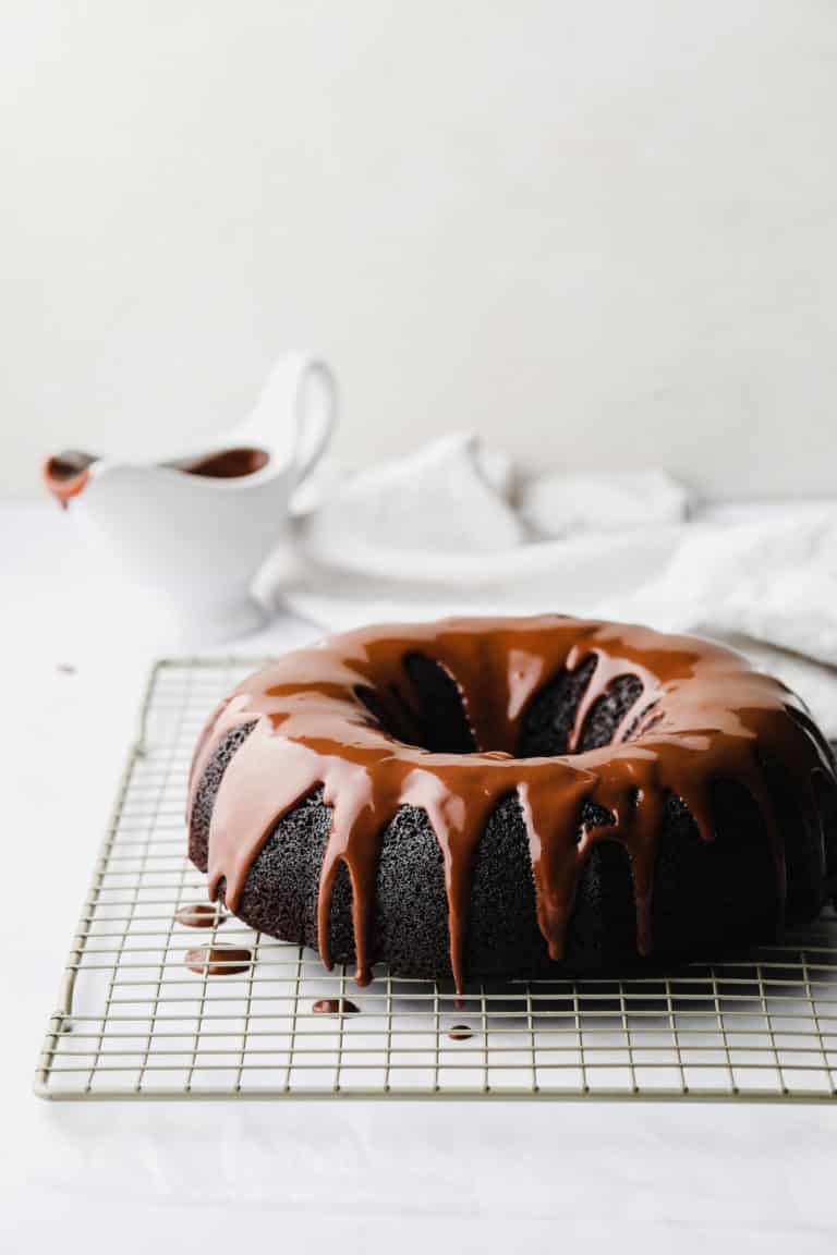 Chocolate Vegan Bundt Cake - Nora Cooks