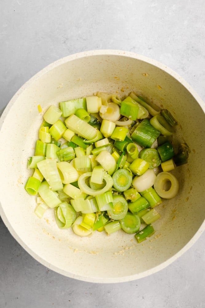 Vegan Potato Leek Soup Nora Cooks 8094