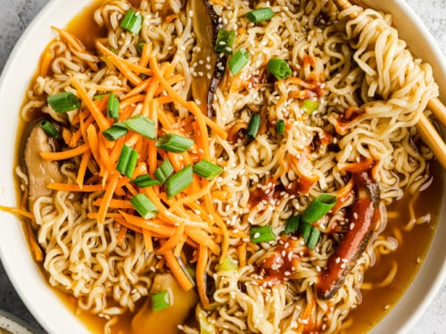Easy Vegan Ramen Noodle Soup - The Vegan 8